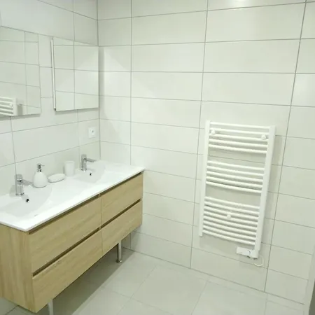 La Fermette Paisible Proche Du Mont Saint-michel * Saint-James